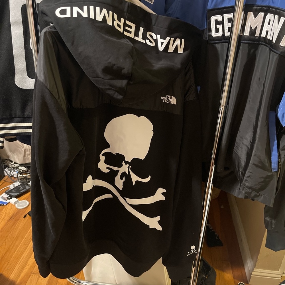 Very rare item** Mastermind x the north face pullover
